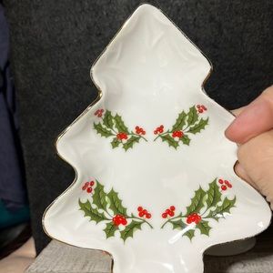 Made In Japan. Kashima Christmas Holly Fine Porcelain Tree-Shaped Candy Dish
